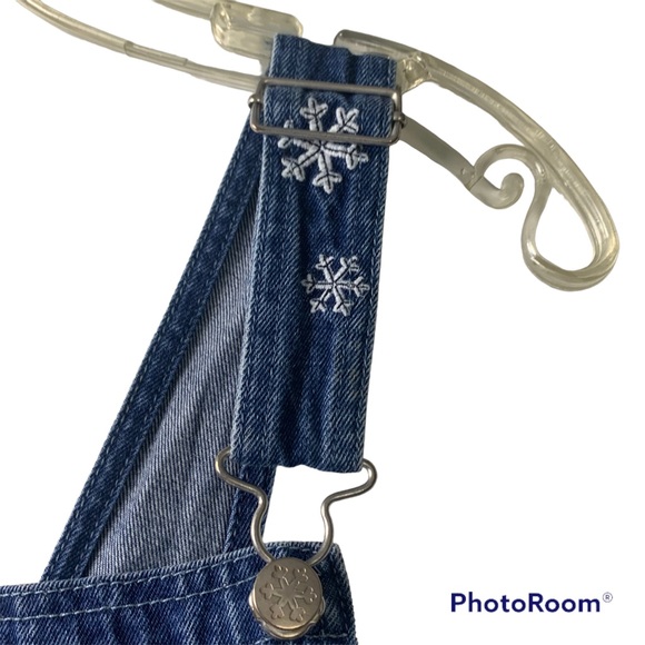 Disney Store Denim Overalls Women’s Size Lrg Winnie the Pooh Eeyore Snowflakes - Picture 3 of 9